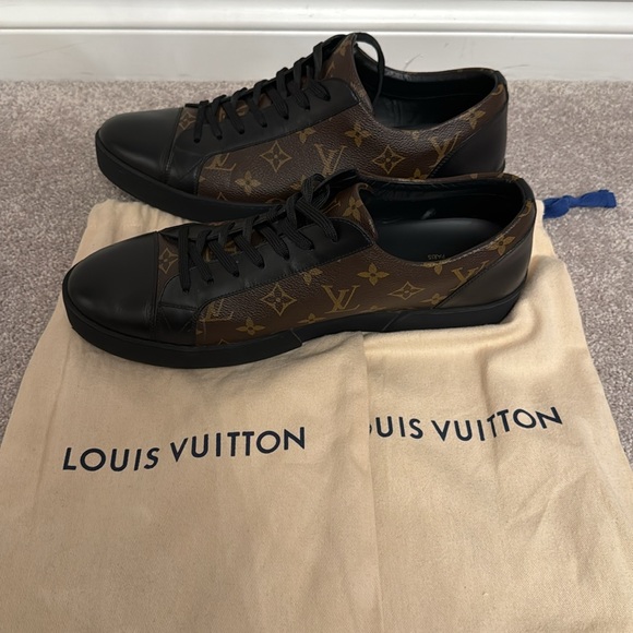 MENS AUTHENTIC LOUIS VUITTON MONOGRAM SNEAKERS- size 11 - Picture 8 of 8